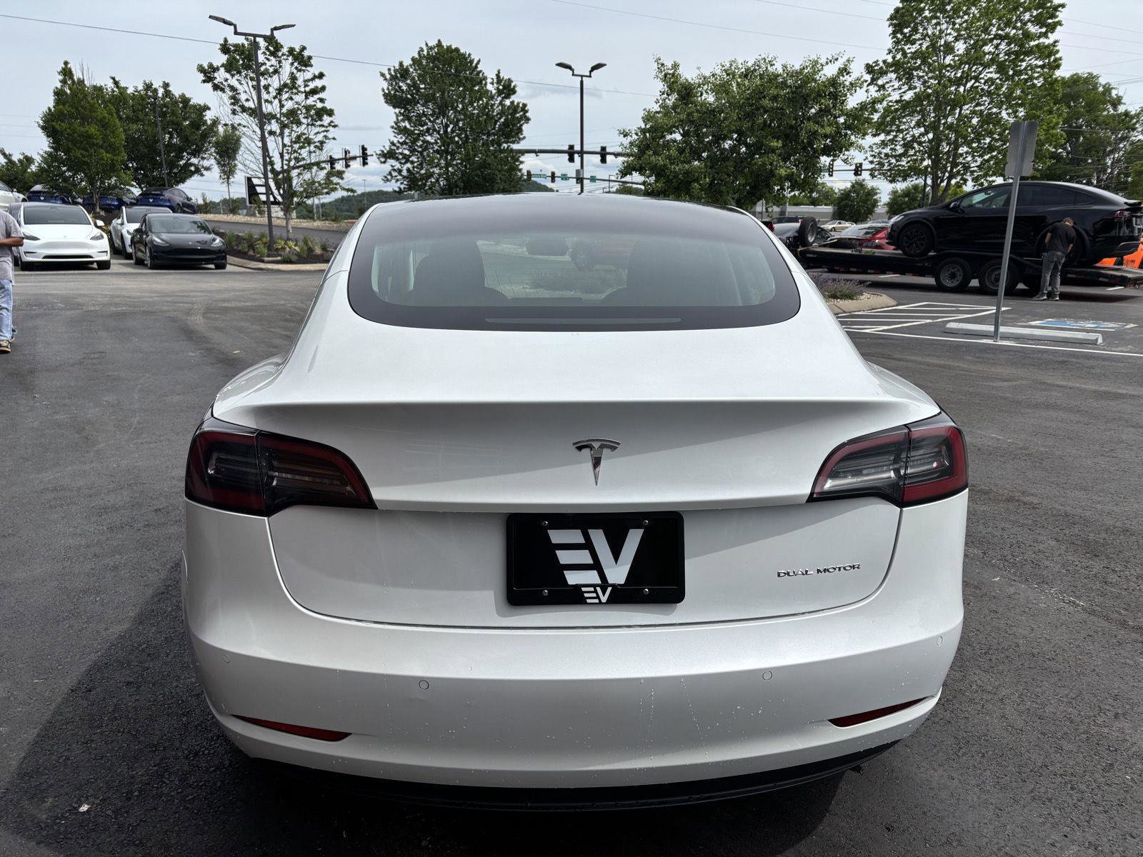 Used 2020 Tesla Model 3 Long Range AWD/4WD image 8