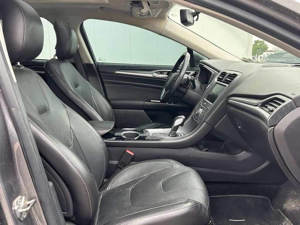 Used 2013 Ford Fusion Titanium FWD image 27