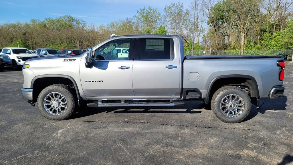 New 2026 Chevrolet Silverado 2500 LTZ w/ LTZ Convenience Package AWD/4WD image 7