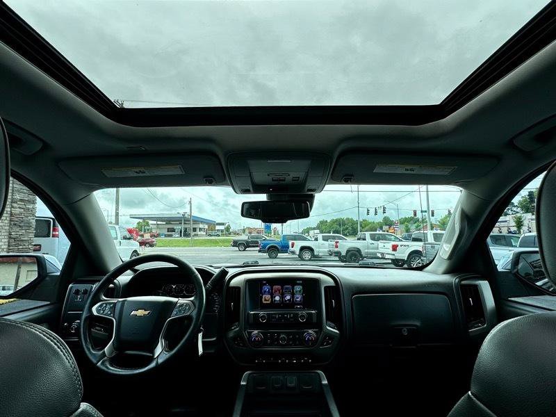 Used 2018 Chevrolet Silverado 1500 High Country RWD image 12