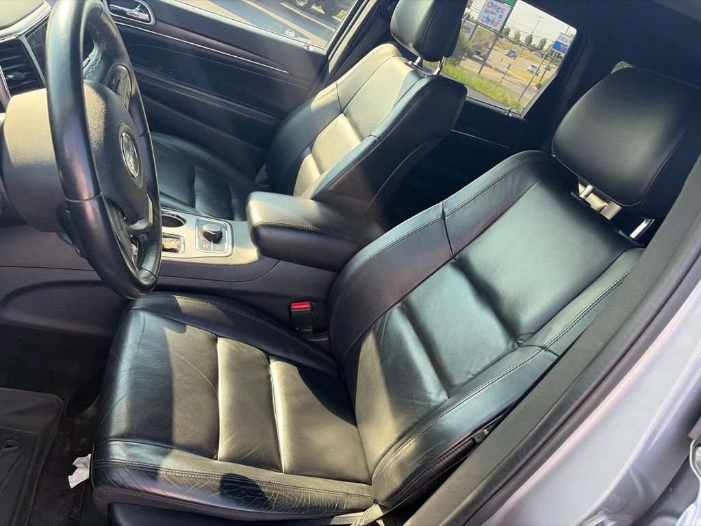 Used 2018 Jeep Grand Cherokee Limited w/ Jeep Active Safety Group AWD/4WD image 9