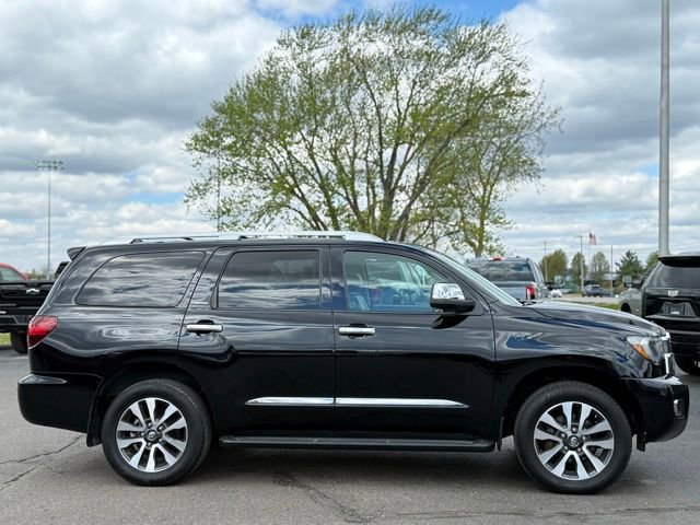 Used 2018 Toyota Sequoia Limited AWD/4WD image 39