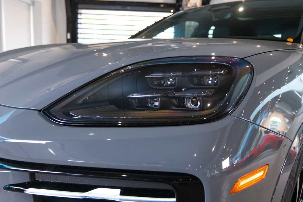 New 2026 Porsche Cayenne Coupe AWD/4WD image 13