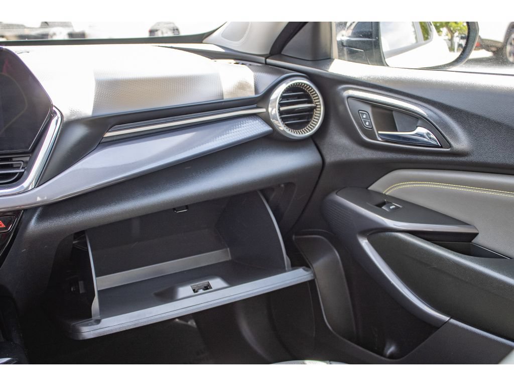 Used 2026 Chevrolet Trax ACTIV w/ Driver Confidence Package FWD image 49