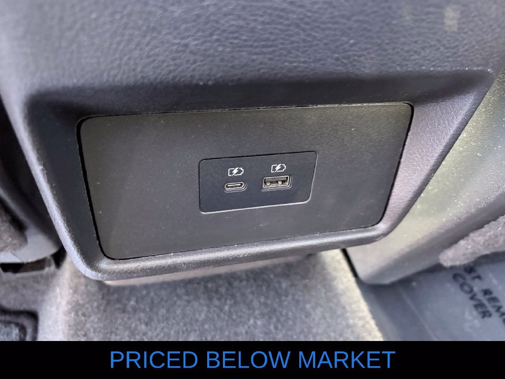 Used 2023 Nissan Rogue SV FWD image 9