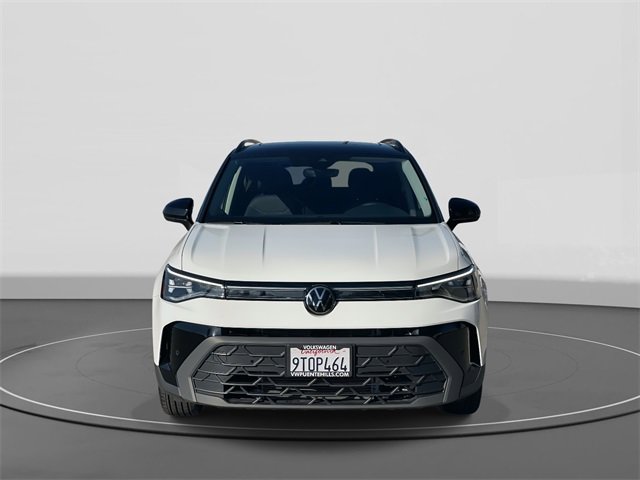 Used 2025 Volkswagen Taos SE video 2