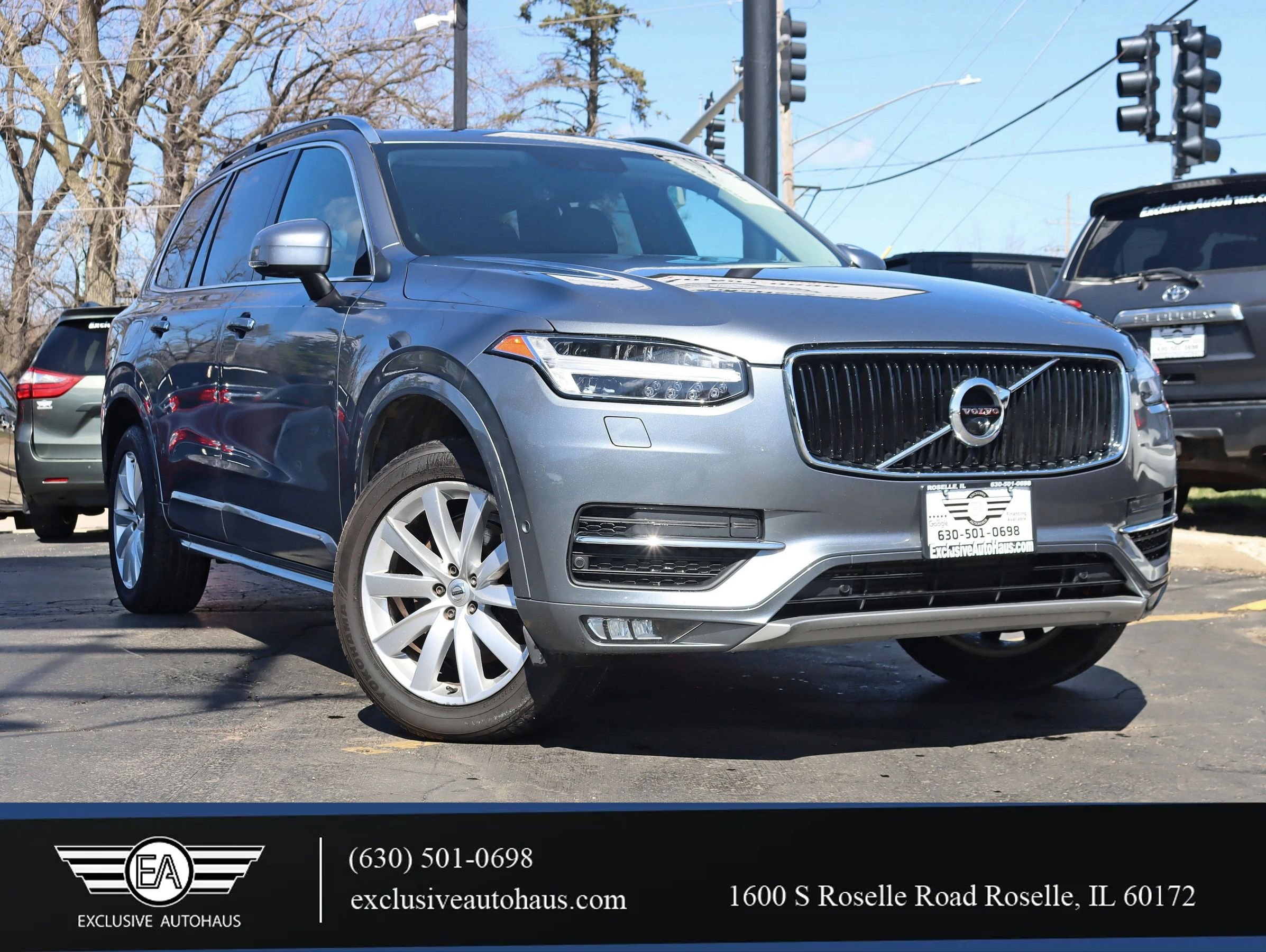 Used 2017 Volvo XC90 T6 Momentum w/ Vision Package image 1