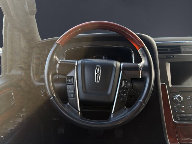 Used 2017 Lincoln Navigator Select AWD/4WD image 12