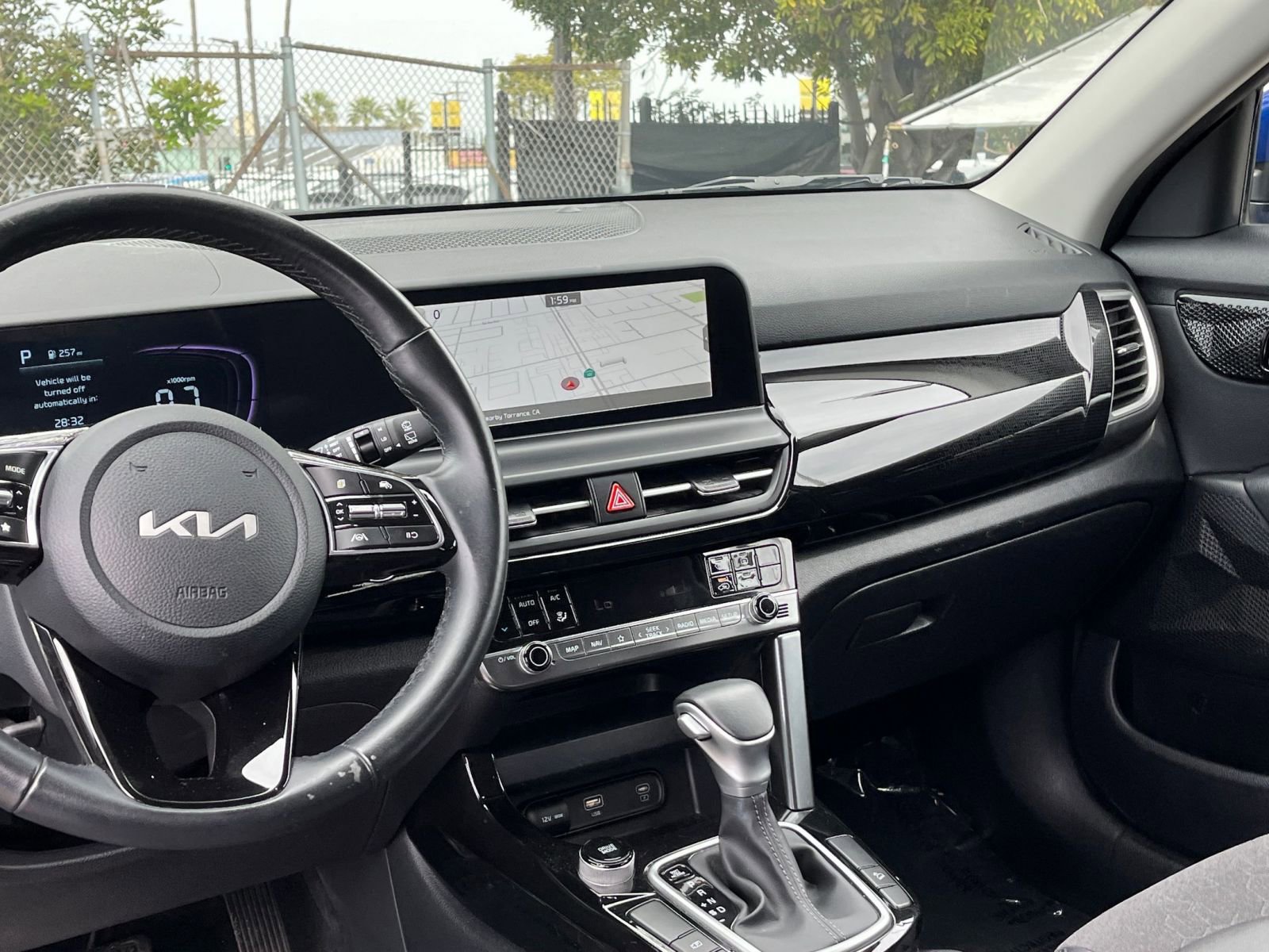 Used 2025 Kia Seltos S image 17