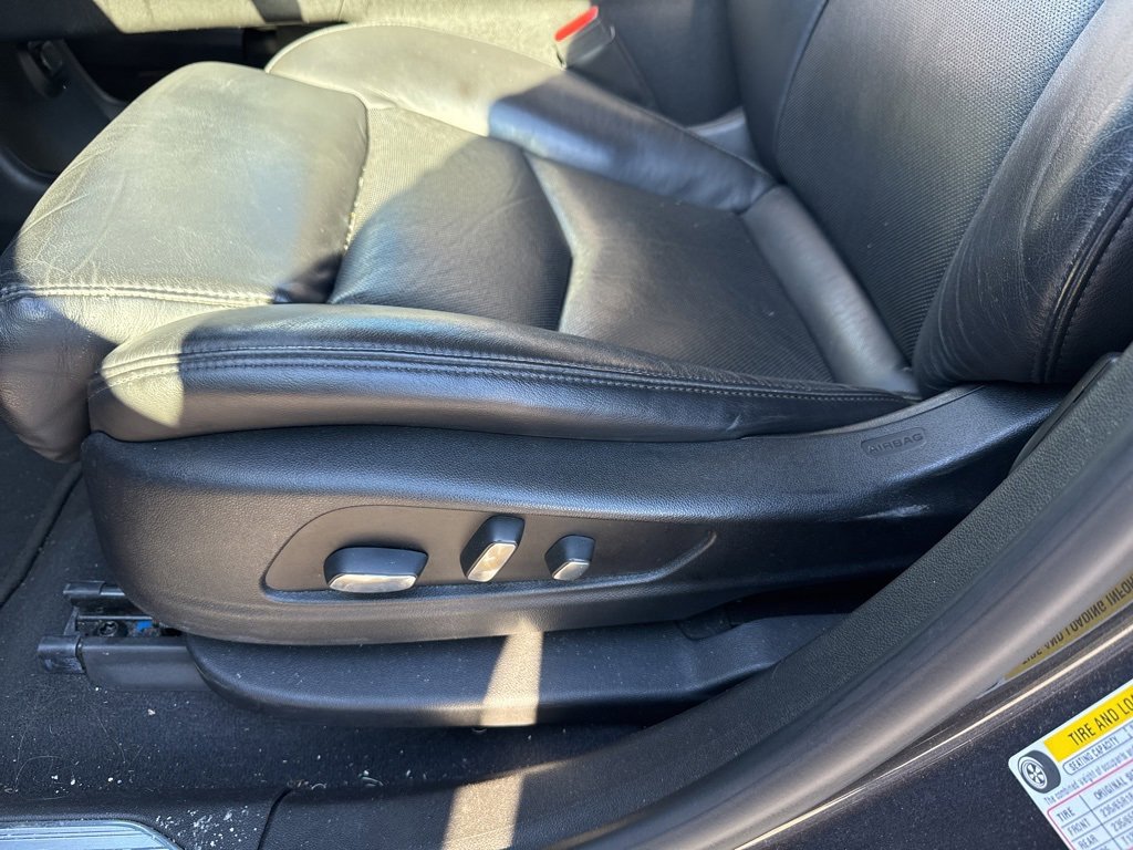 Used 2017 Cadillac XT5 Luxury w/ Driver Awareness Package image 9