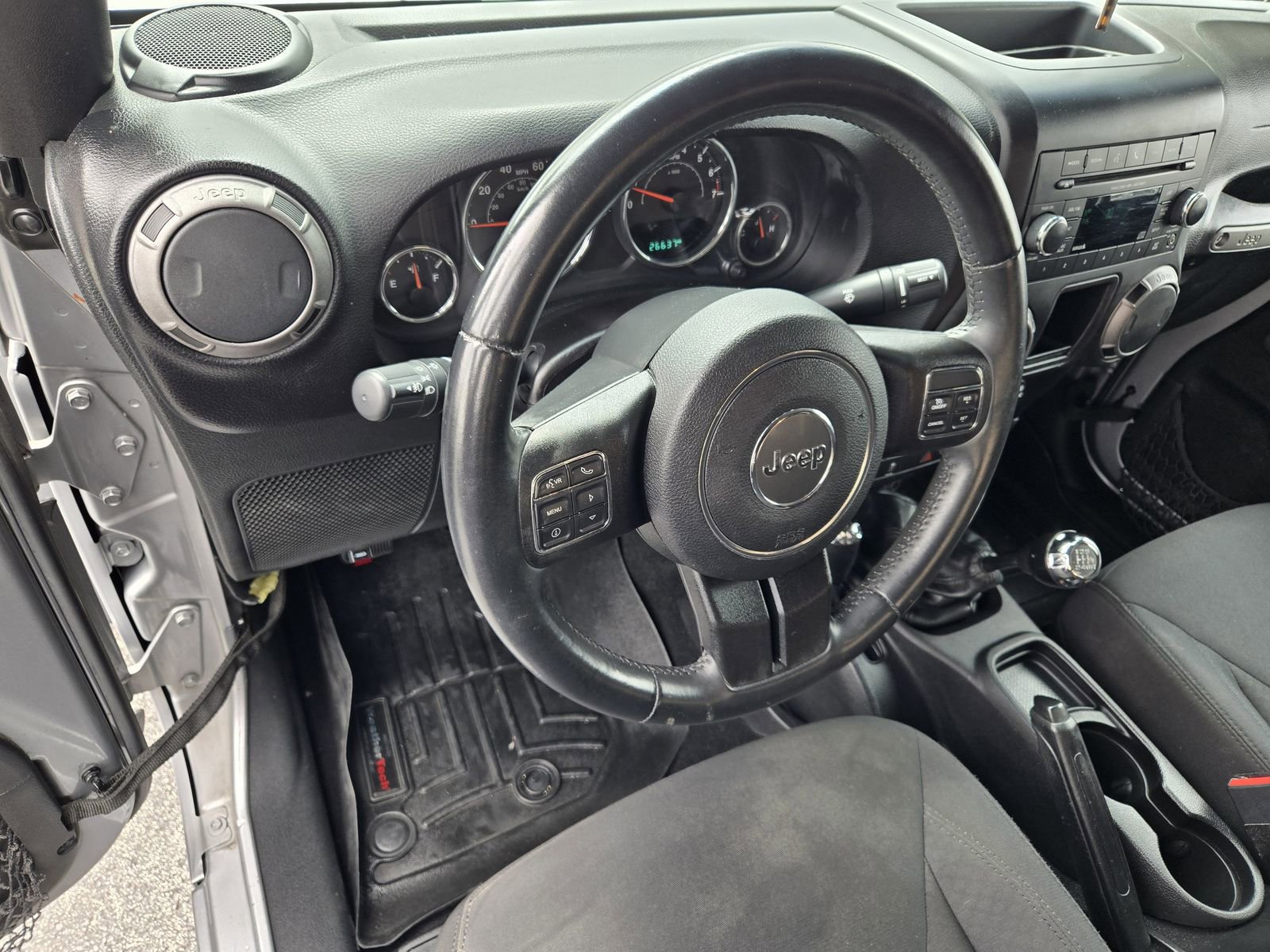 Used 2015 Jeep Wrangler Sport w/ Connectivity Group AWD/4WD image 25