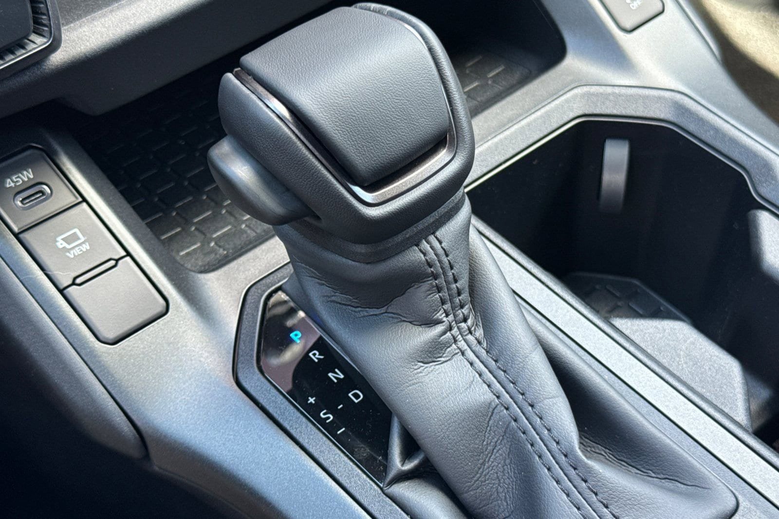 New 2026 Toyota RAV4 XSE AWD/4WD image 25