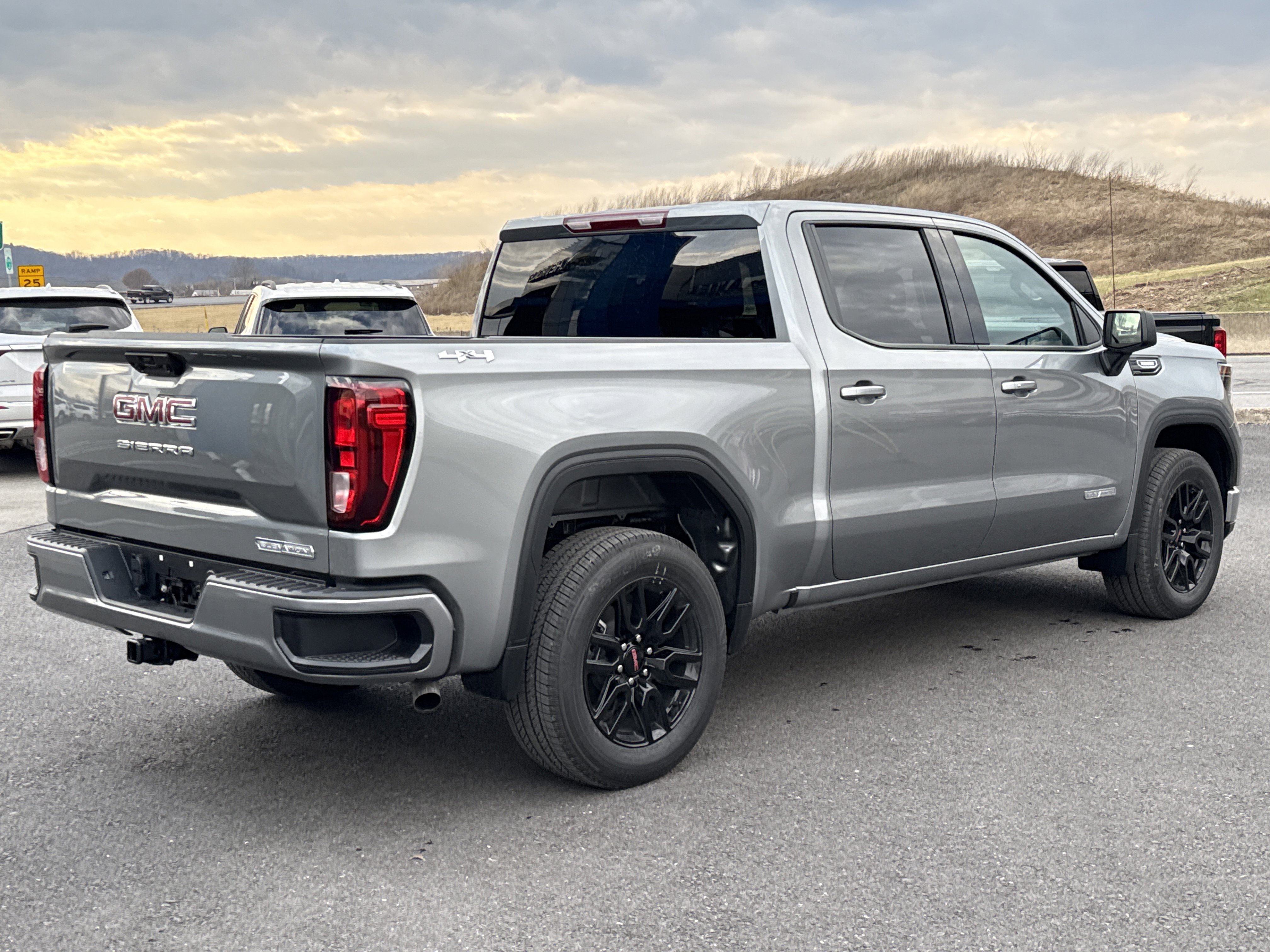 New 2026 GMC Sierra 1500 Elevation image 3