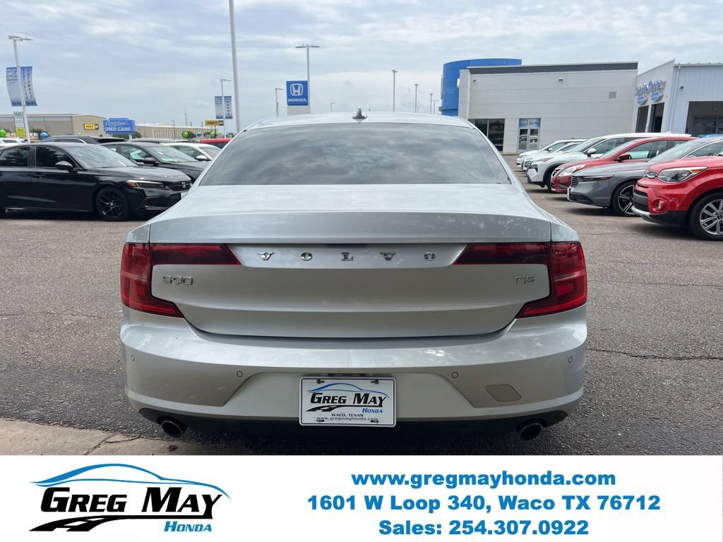 Used 2018 Volvo S90 T5 Momentum w/ Convenience Package FWD image 6