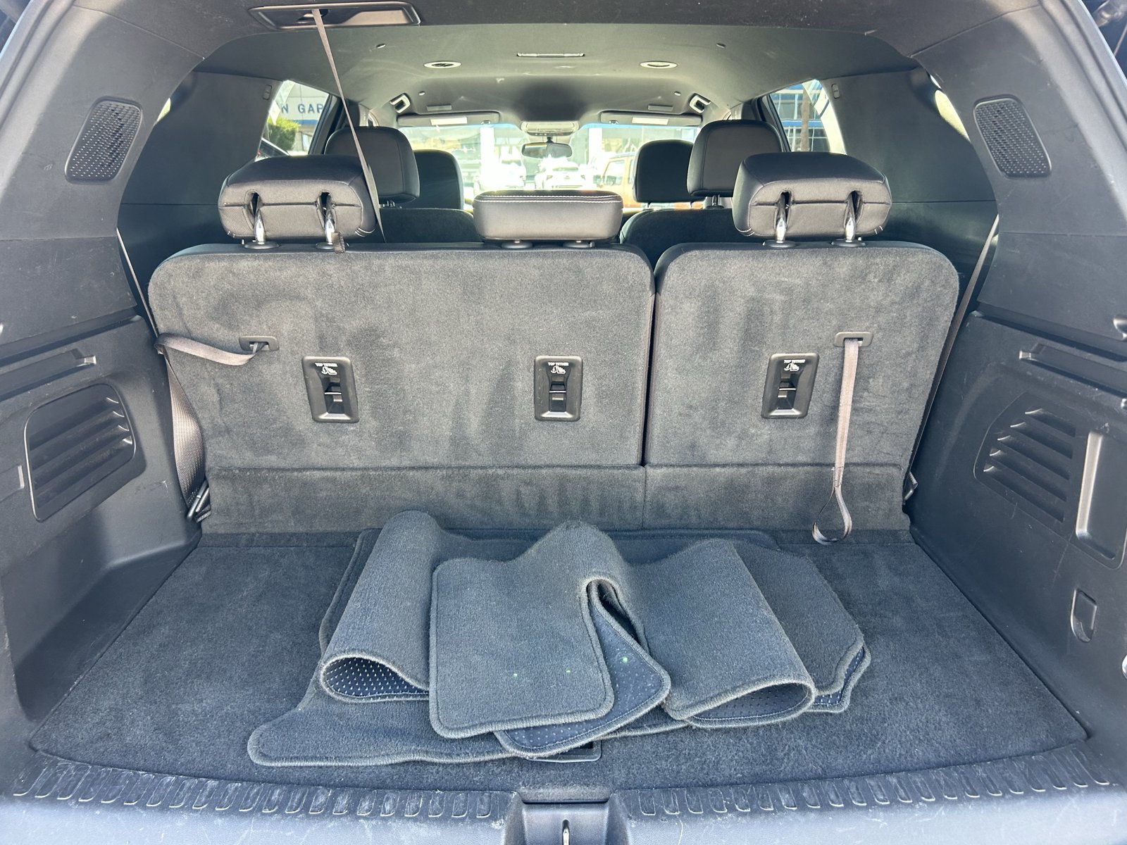 Certified 2025 Chevrolet Traverse LT FWD image 10