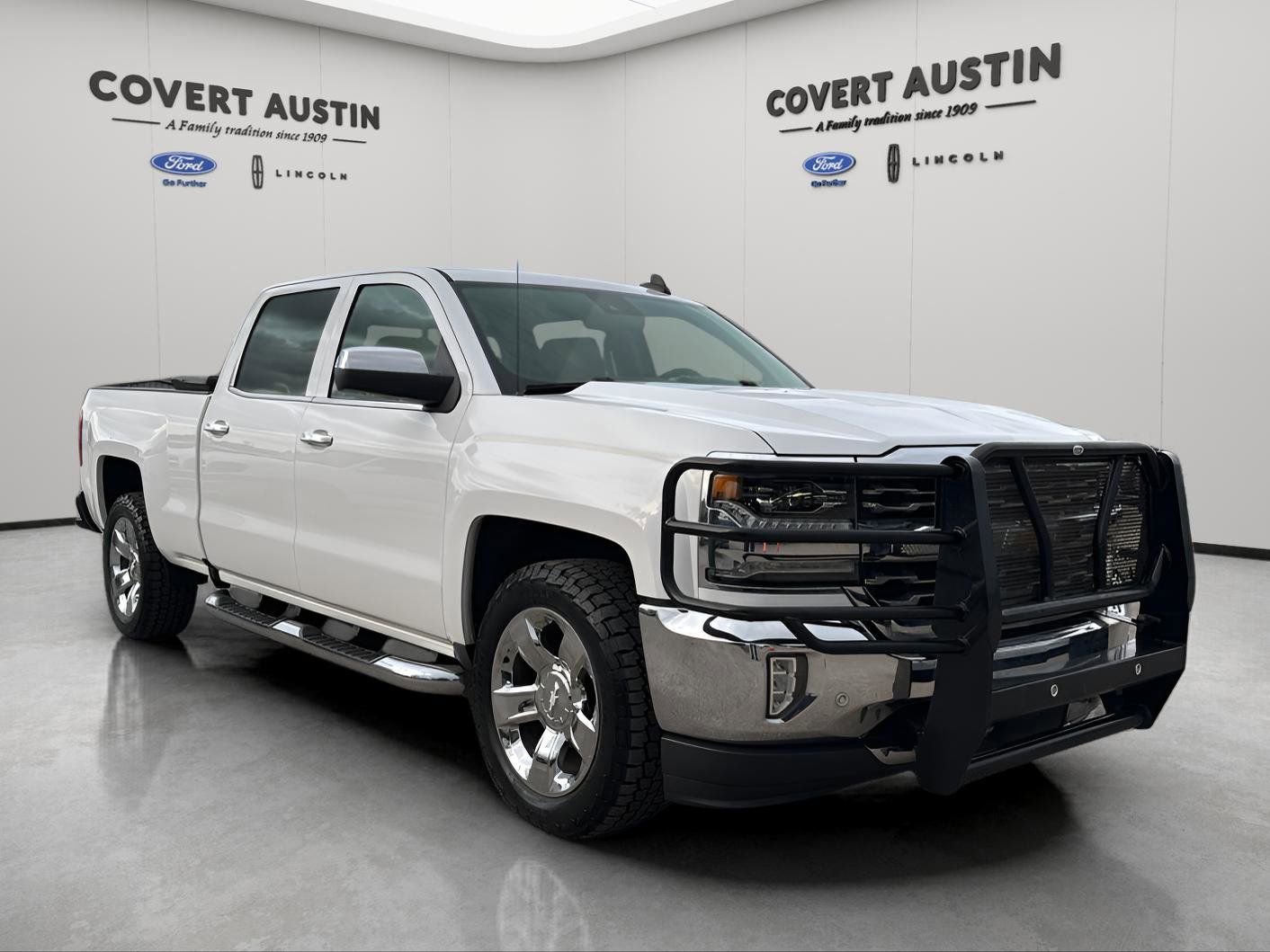 Used 2017 Chevrolet Silverado 1500 LTZ w/ Texas Edition image 4