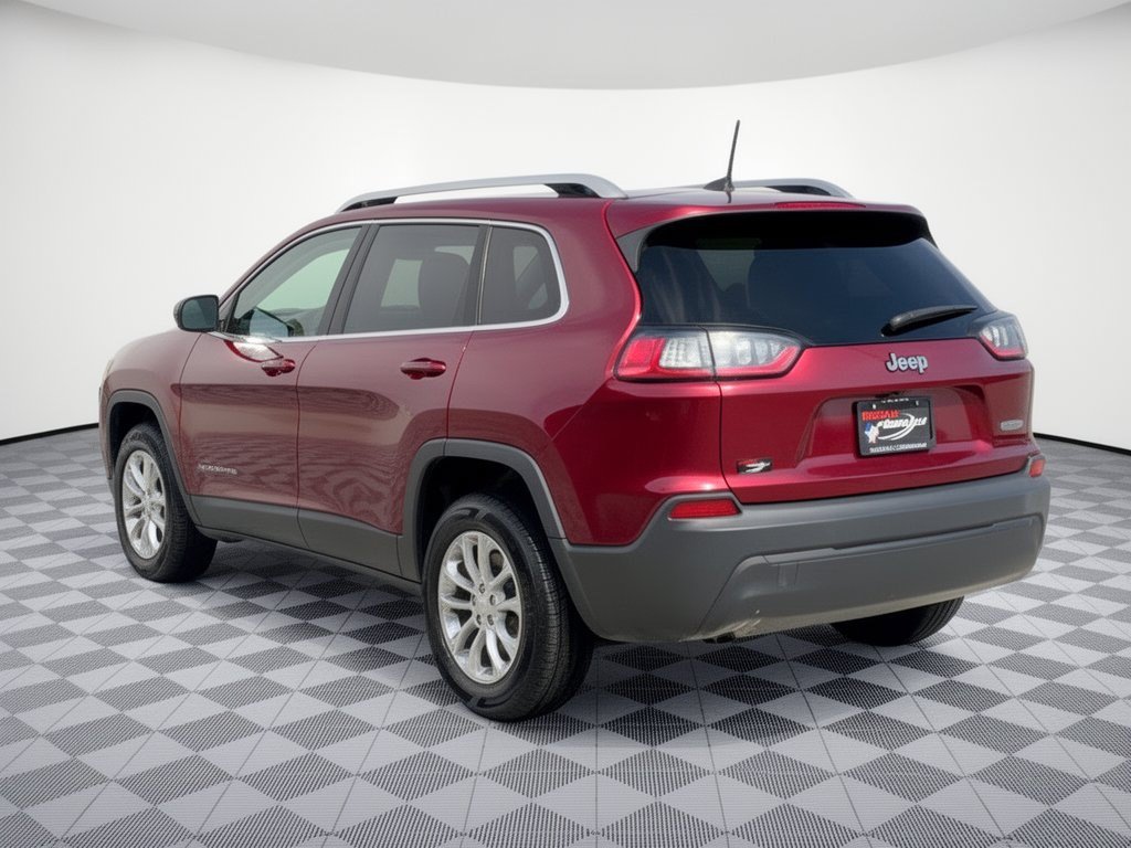 Used 2019 Jeep Cherokee Latitude w/ Popular Appearance Group AWD/4WD image 3