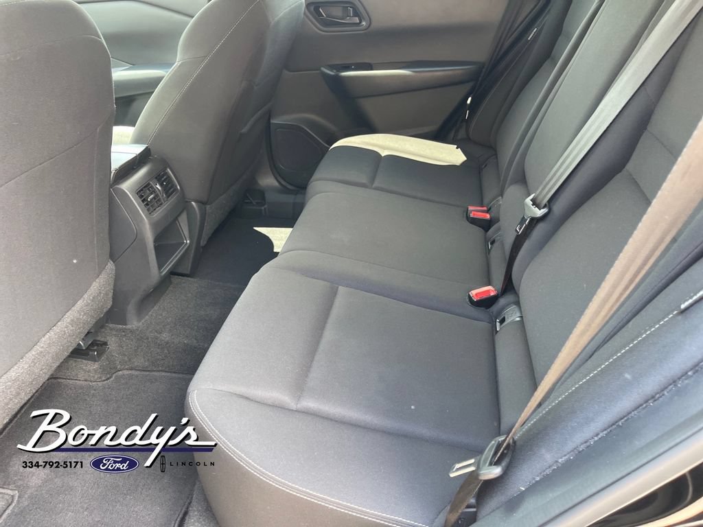 Used 2024 Nissan Rogue S AWD/4WD image 11