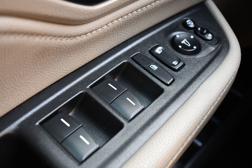 Used 2019 Honda Odyssey Elite image 17