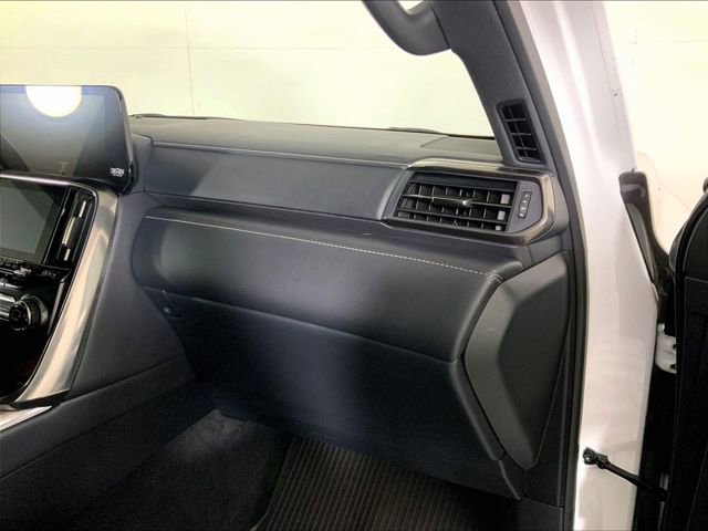 Used 2024 Lexus LX 600 F Sport AWD/4WD image 17