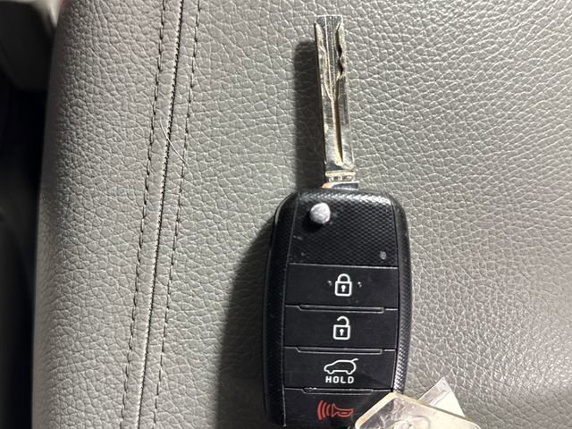 Used 2014 Kia Sorento LX FWD image 36