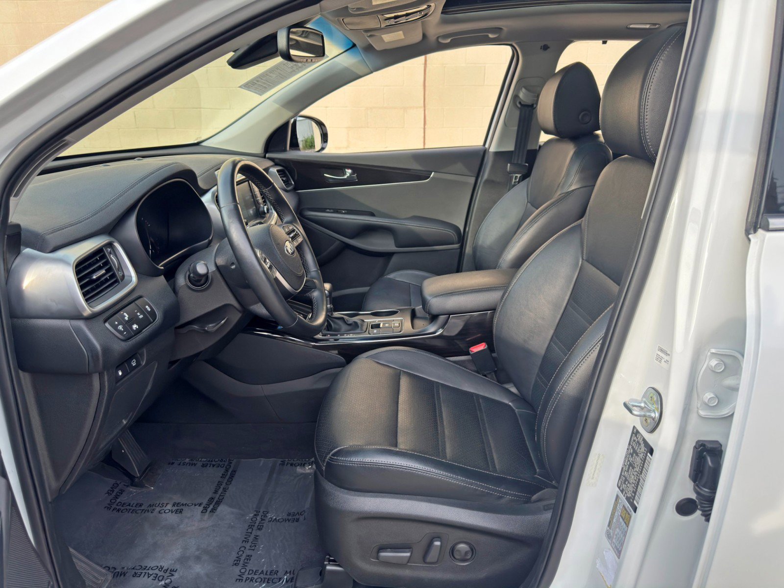 Used 2019 Kia Sorento EX w/ EX Touring Package FWD image 16