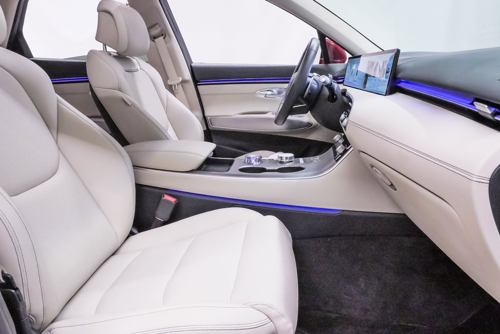 Certified 2026 Genesis GV70 2.5T Select image 14