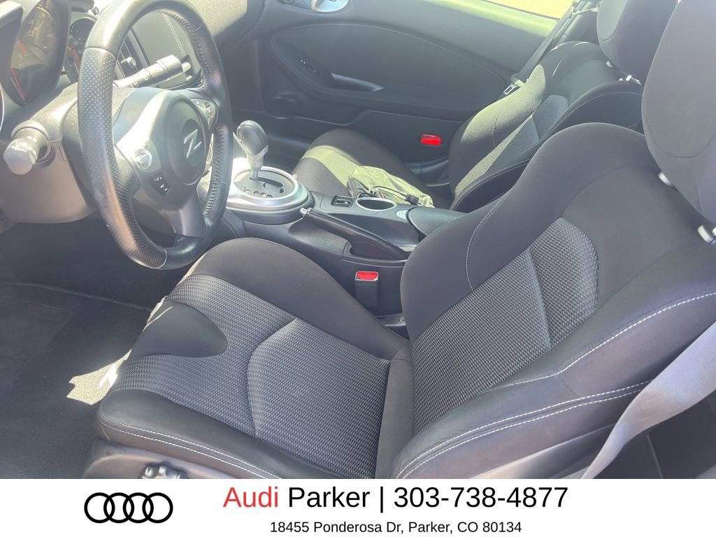 Used 2018 Nissan 370Z Coupe RWD image 9