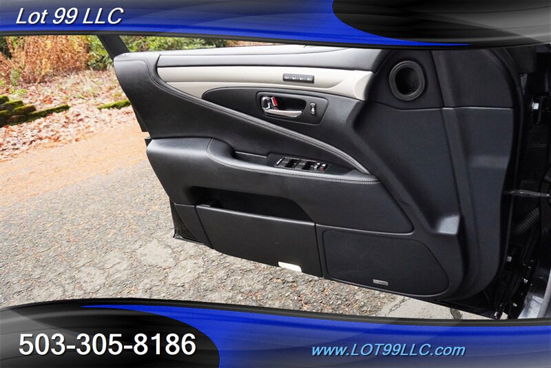Used 2015 Lexus LS 460 AWD w/ F Sport Package image 26