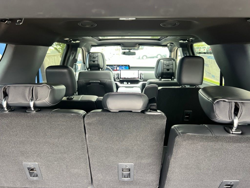 New 2026 Ford Expedition Max Platinum AWD/4WD image 12