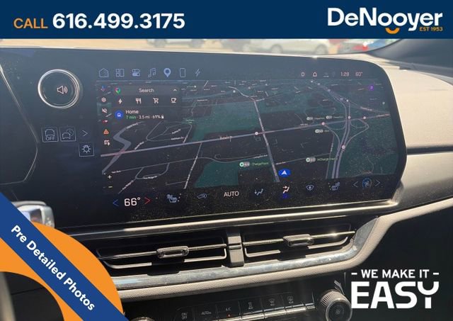 Used 2024 Chevrolet Equinox EV RS AWD/4WD image 16