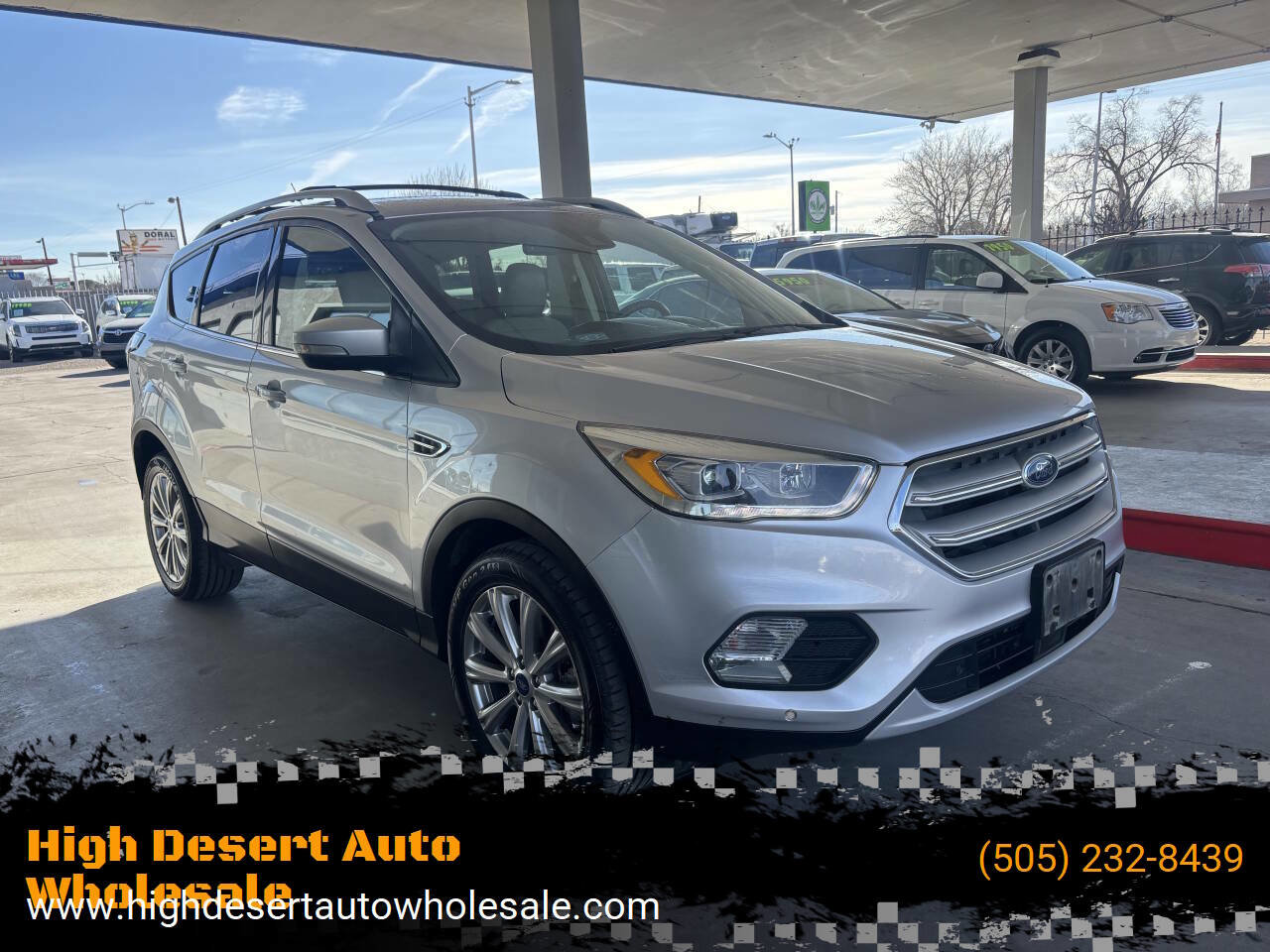 Used 2018 Ford Escape Titanium w/ Ford Safe & Smart Package image 1