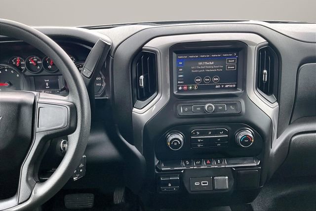 Used 2021 Chevrolet Silverado 1500 Custom Trail Boss w/ LPO, Dark Essentials Package AWD/4WD image 6