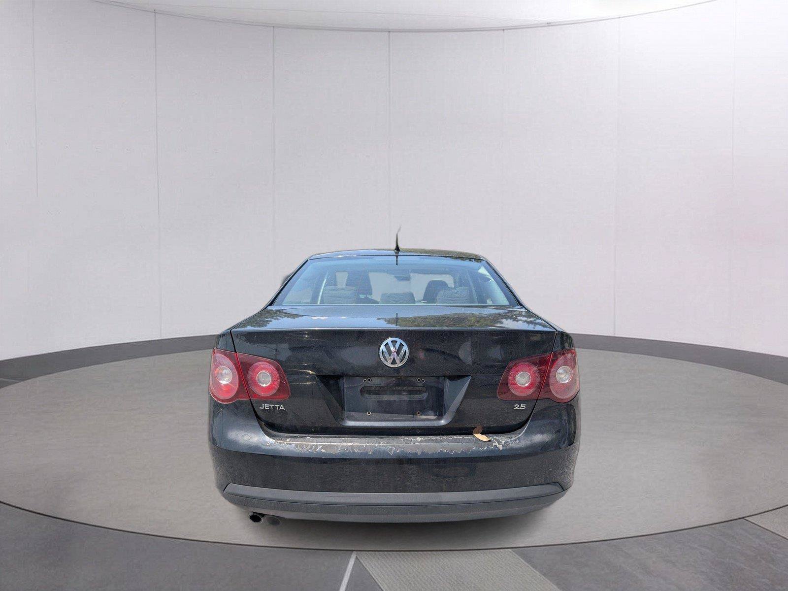 Used 2009 Volkswagen Jetta S FWD image 4