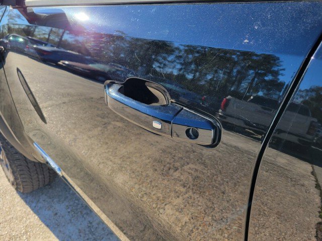 Used 2023 GMC Canyon Elevation w/ Convenience Package image 9