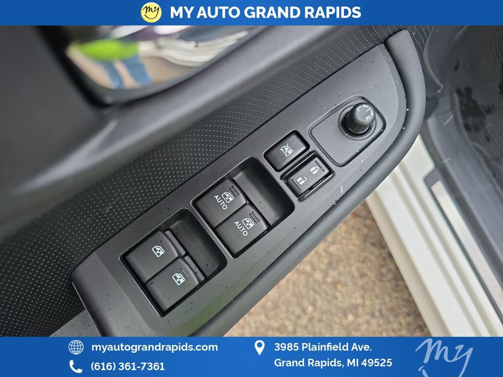 Used 2015 Subaru Legacy 3.6R Limited image 22