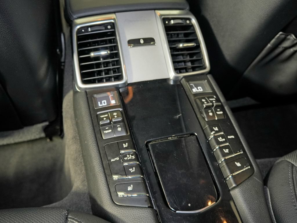 Certified 2016 Porsche Panamera Edition RWD image 41