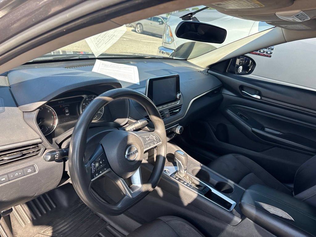 Used 2020 Nissan Altima 2.5 S FWD image 11