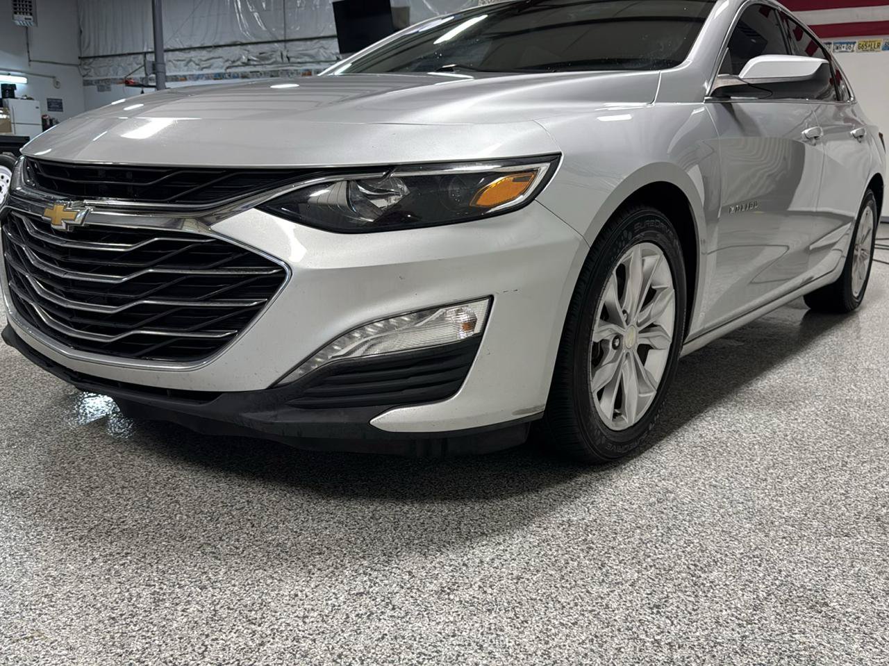 Used 2020 Chevrolet Malibu LT FWD image 4