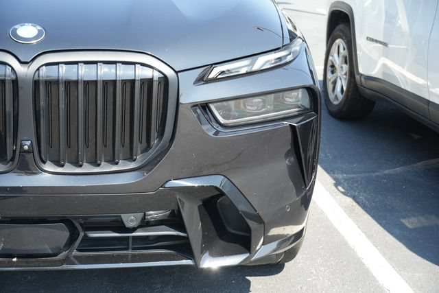Used 2024 BMW X7 xDrive40i w/ M Sport Package AWD/4WD image 6