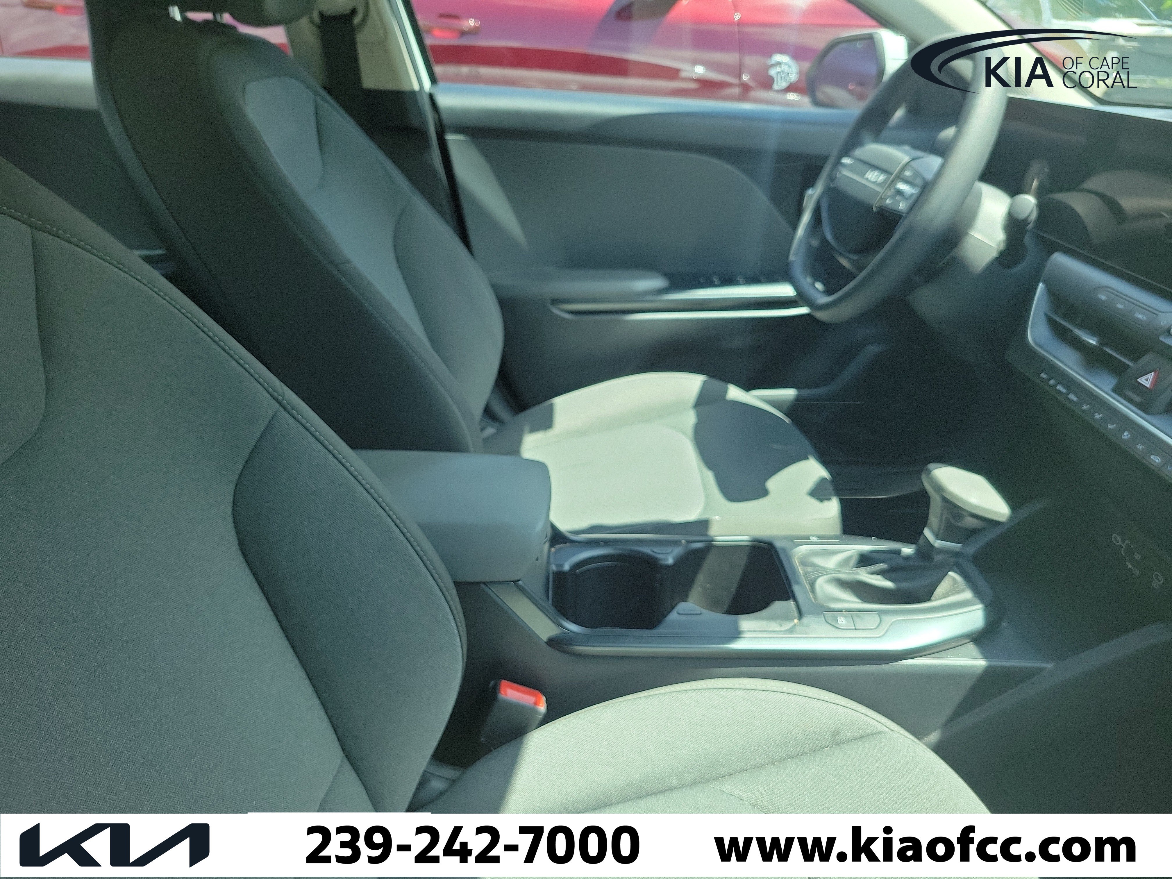 Certified 2025 Kia K4 FWD image 9