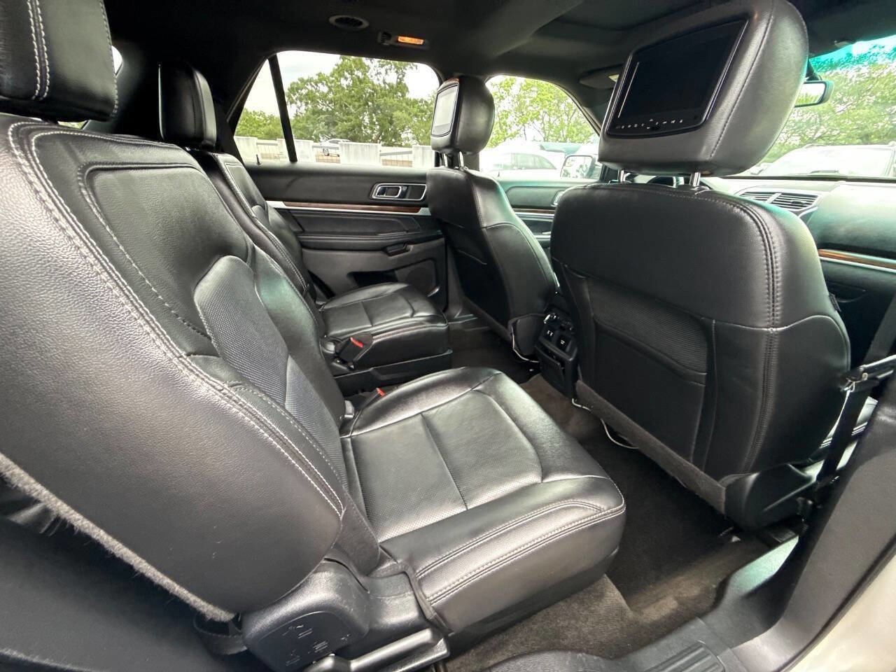 Used 2017 Ford Explorer Limited FWD image 45