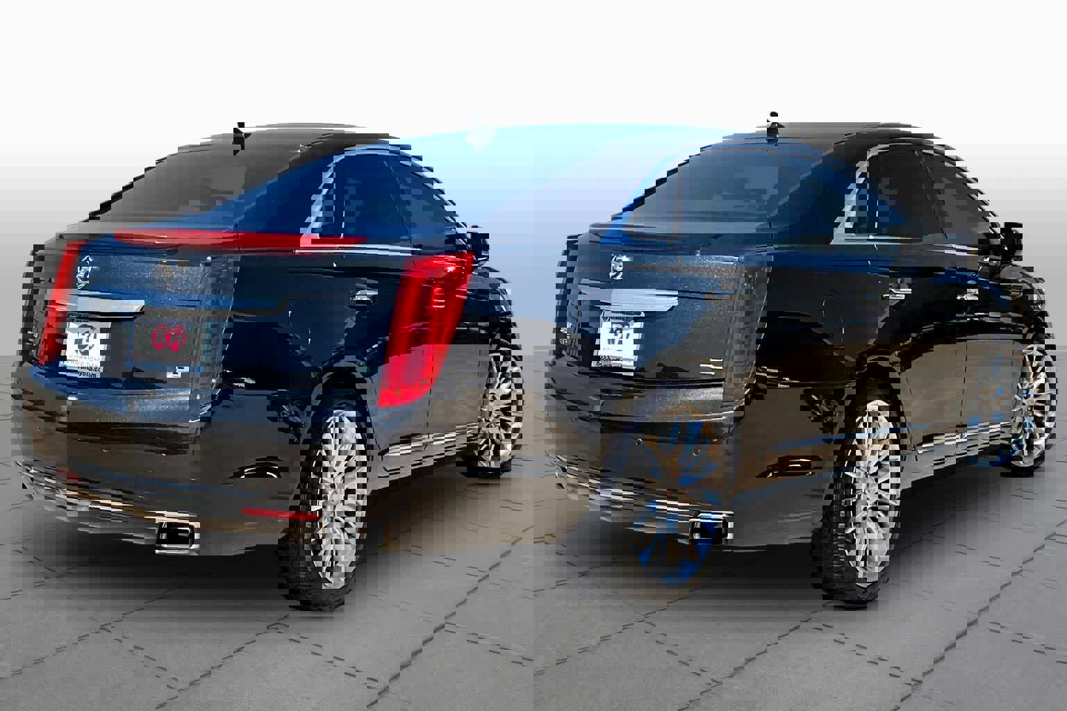 Used 2014 Cadillac XTS Platinum image 12