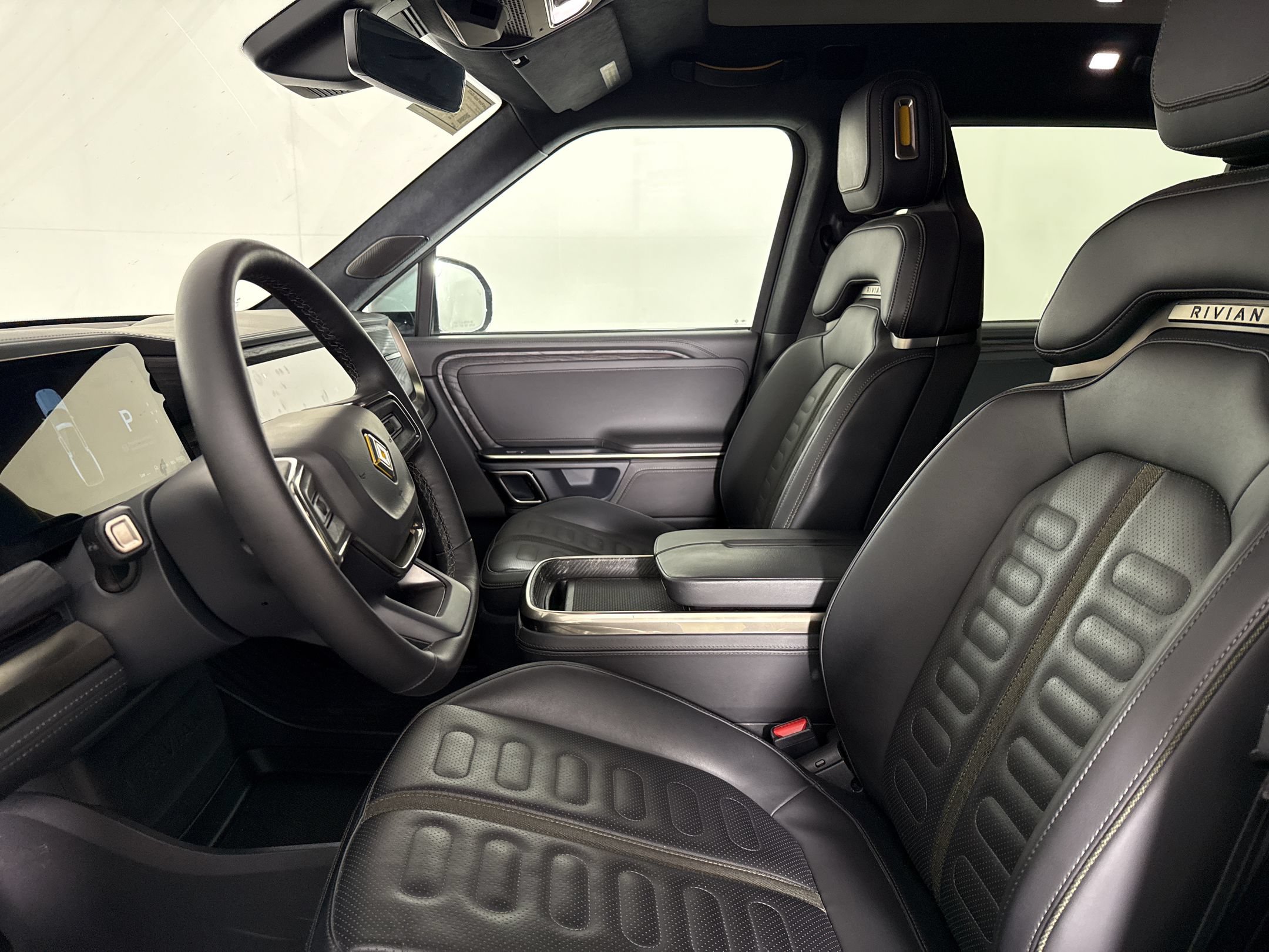 Used 2023 Rivian R1T Adventure AWD/4WD image 21