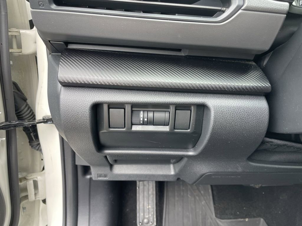 Certified 2024 Subaru Crosstrek 2.0i Premium AWD/4WD image 18