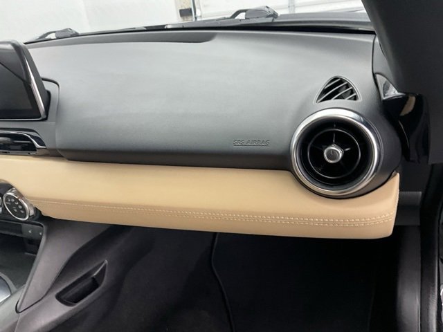 Used 2016 MAZDA MX-5 Miata Grand Touring image 9