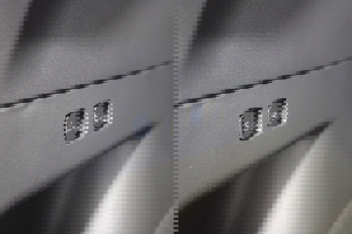 Used 2022 Tesla Model Y Performance image 23