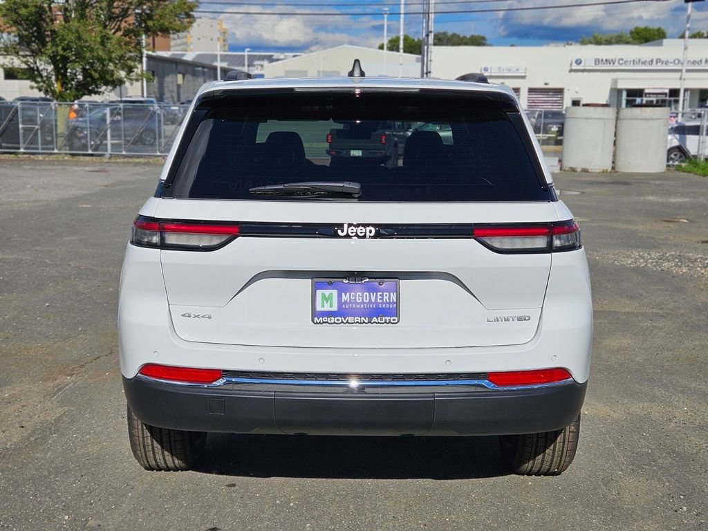 New 2025 Jeep Grand Cherokee Limited image 4