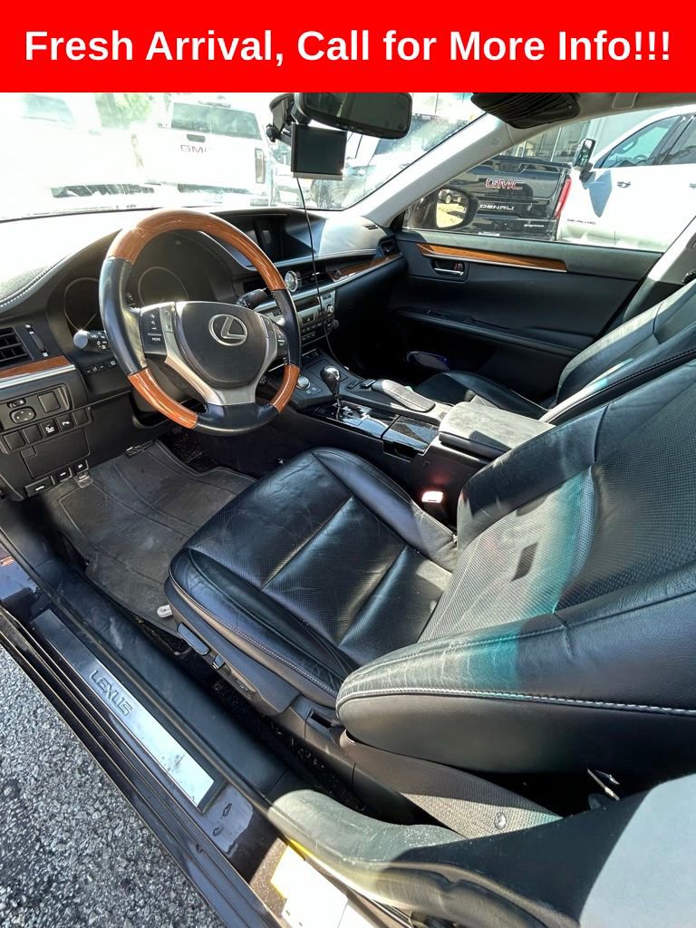 Used 2013 Lexus ES 300h w/ Luxury Pkg FWD image 5