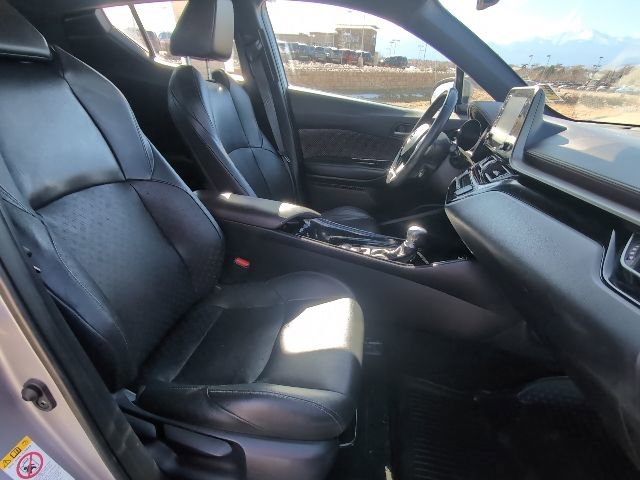 Used 2019 Toyota C-HR Limited image 31